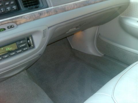 1999 Ford Crown Victoria photo