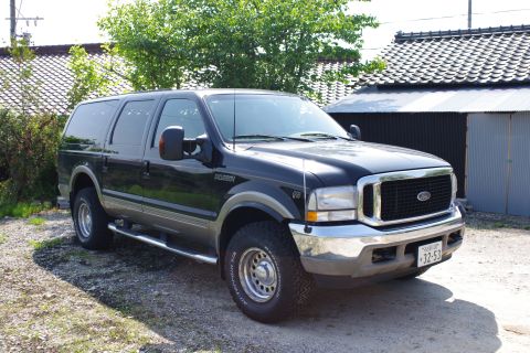 2000 Ford Excursion photo