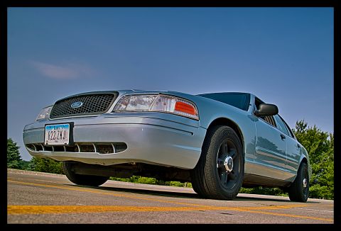 2004 Ford Crown Victoria photo