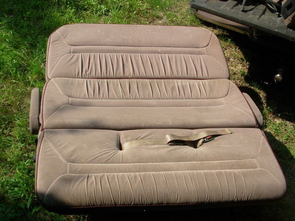 Convertible Bench/Bed from '96E150

140lbs as-is
laid flat: 56"Wx70"L (60"W w/armrests)
min. height w/o floor brackets: 10"