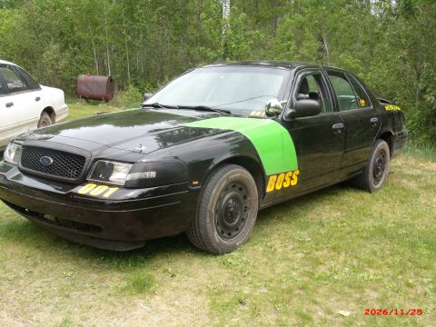 2003 Ford Crown Victoria photo