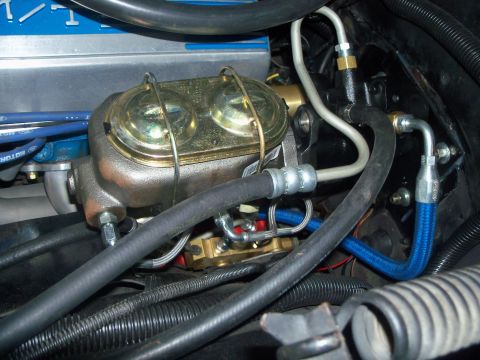 1979 Ford Ranchero - '95 Chevy Astro van hydroboost unit with '78 Corvette 1 1/8" 4 wheel disc MC. MC plumbed to 4 whl disc brake proportioning/combination valv…