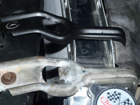 1979 Ford Ranchero - Modified upper radiator drivers side bracket.