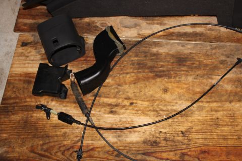 2003 Ford Crown Victoria - floor shifter cable floor interlock cable front and rear a/c duct work steering column shroud (OEM 2004 mercury marauder)