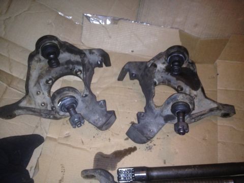 1997 Dodge 2500 - Knuckles with new ball joints.
