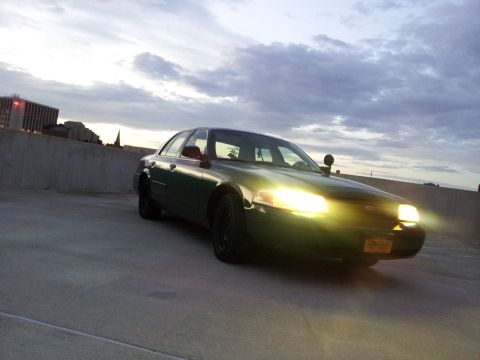 2000 Ford Crown Victoria