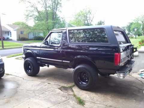 1995 Ford Bronco photo