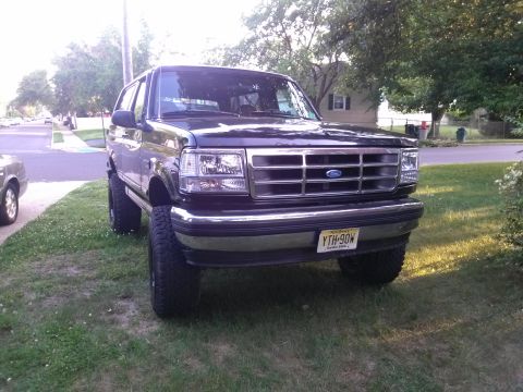 1995 Ford Bronco photo
