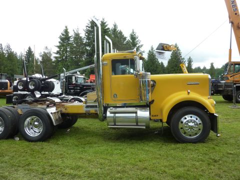 1959 Kenworth W900A “CC925”