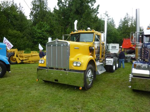 1959 Kenworth W900A “CC925”