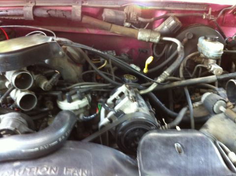 1992 Ford F-150 - Removed air hoses to make more room.