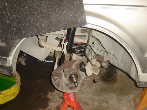 1987 Lincoln Mark VII - front is sitting on jack stangs now