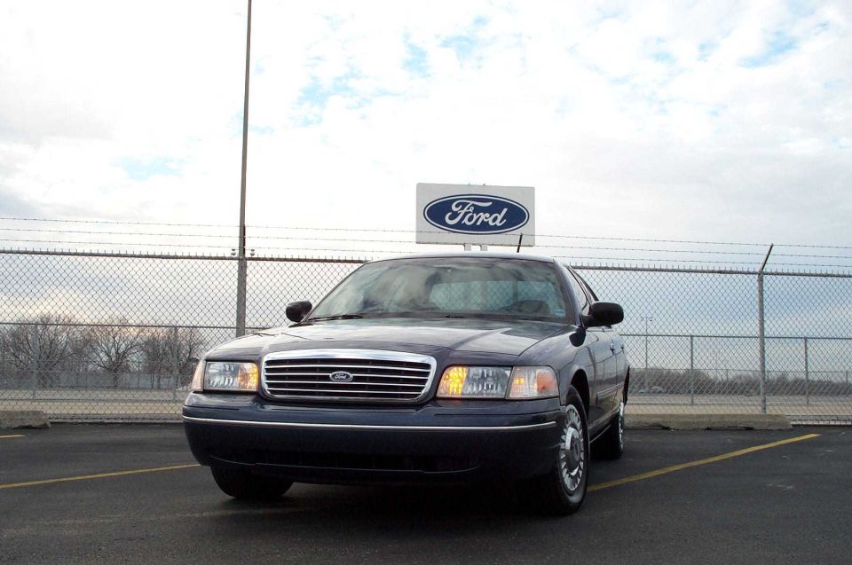 Some pics I took soon after I purchased the Vic. These were taken at the Ford Truck plant where all Superduty trucks are assembled.