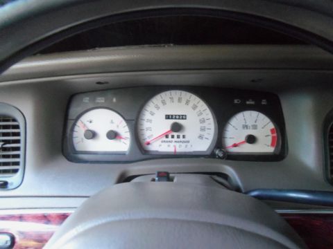 2000 Mercury Grand Marquis - Dashboard gauges of a 2000 Mercury Grand Marquis, showing odometer reading 112020.