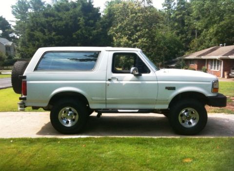 1993 Ford Bronco photo