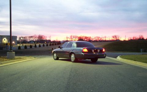 1998 Ford Crown Victoria - A pic taken in Feb '02.