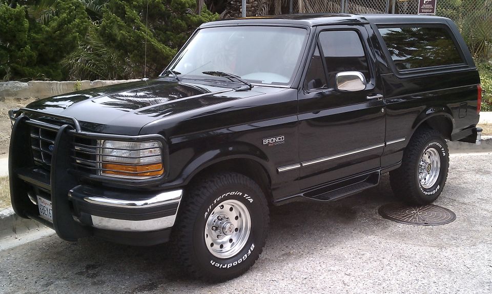 1996 Ford Bronco “Darth”