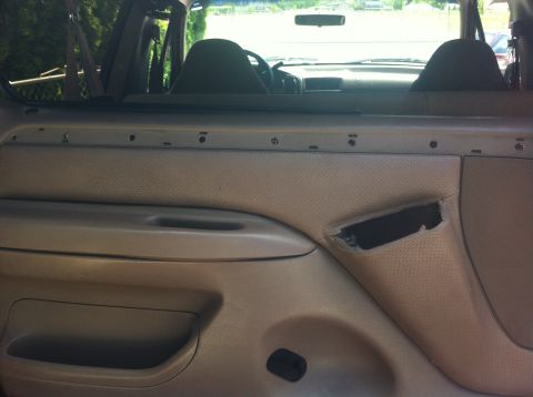 1996 Ford Bronco photo