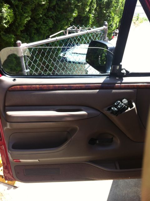 1996 Ford Bronco photo