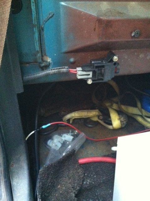1968 Ford Ranchero - No problems with the inertia switch yet! You can also see the 12v supply to the fuel pump (white and red wires).