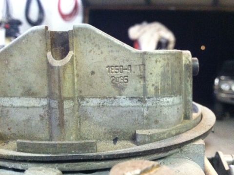 1993 Ford Bronco - 4160, 600CFM, manual choke, vacuum secondaries.