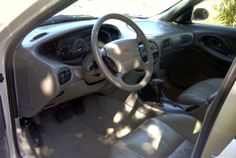 1998 Ford Taurus photo