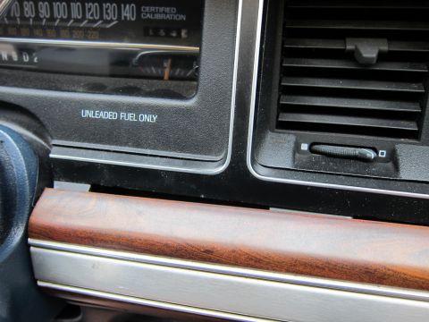 1991 Ford LTD Crown Victoria - Interior view of a 1991 Ford Crown Victoria LTD, showing the dashboard instrumentation and air vent.