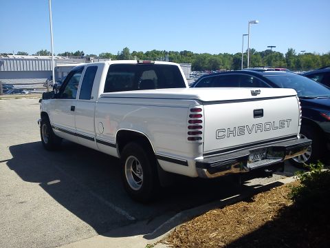 1997 Chevrolet Silverado 1500 - This white 1997 Chevrolet Silverado 1500 pickup truck is shown from the rear.