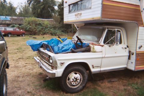 1987 Ford Bronco - we started this one ahwile back, this camper is waiting on funds to rebuild the bottom end of the 390.