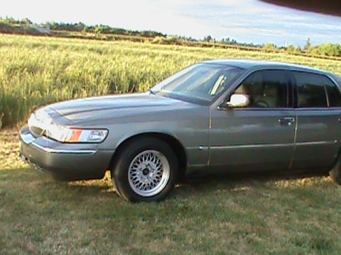 1999 Mercury Grand Marquis photo