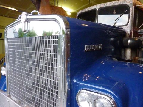 1959 Kenworth W900A “CC925”