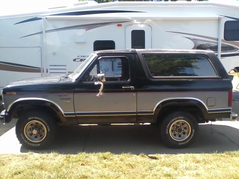 1986 Ford Bronco photo