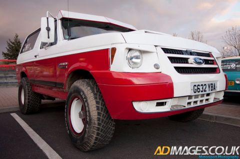 1989 Ford Bronco - This modified 1989 Ford Bronco features a unique front-end conversion and two-tone paint.