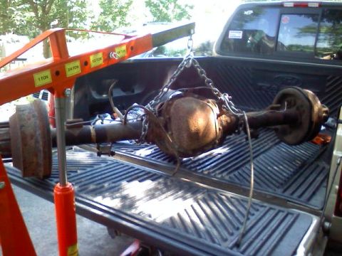 1993 Ford F-150 - Got it hoisted and all the crap off