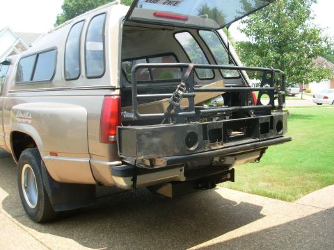 1983 Ford Bronco - No need for this any more... UPDATE: It has found a new home on a friend-of-a-friend's '80-something Bronco. [url=http://www.supermotors.ne…