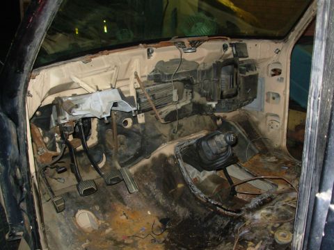 1983 Ford Bronco - It's starting to look like the replacement body... [url=http://www.supermotors.net/registry/2742/79887-4] http://www.supermotors.net/getfil…