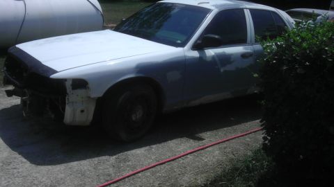 2004 Ford Crown Victoria photo