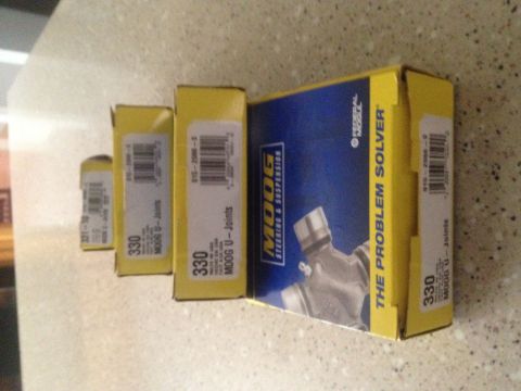 1997 Dodge 2500 - 97 Dodge 2500 U-Joint part numbers.