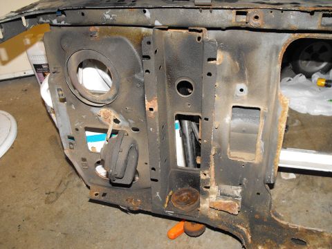 1986 Ford Bronco - Got an 86' rad support from a pick and pull for 32 bucks. Bit of rust but none where the body bushings go thankfully