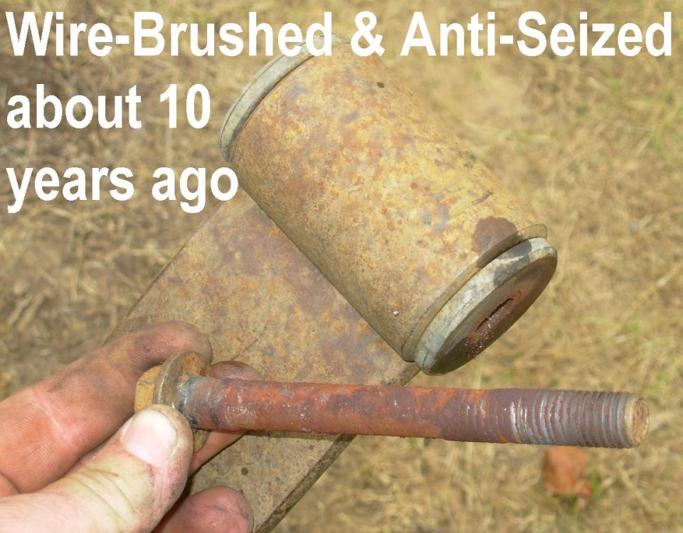 The nickel anti-seize I applied to this bolt during the poly bushing installation worked for what it was intended to do: it prevented the nut from galling into the threads.  But it's NOT an effective rust preventative or lubricant.