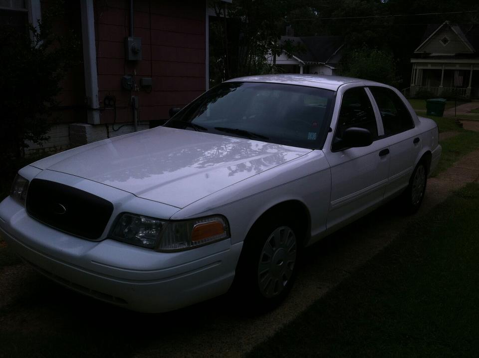 2006 Ford Crown Victoria “Vicki”