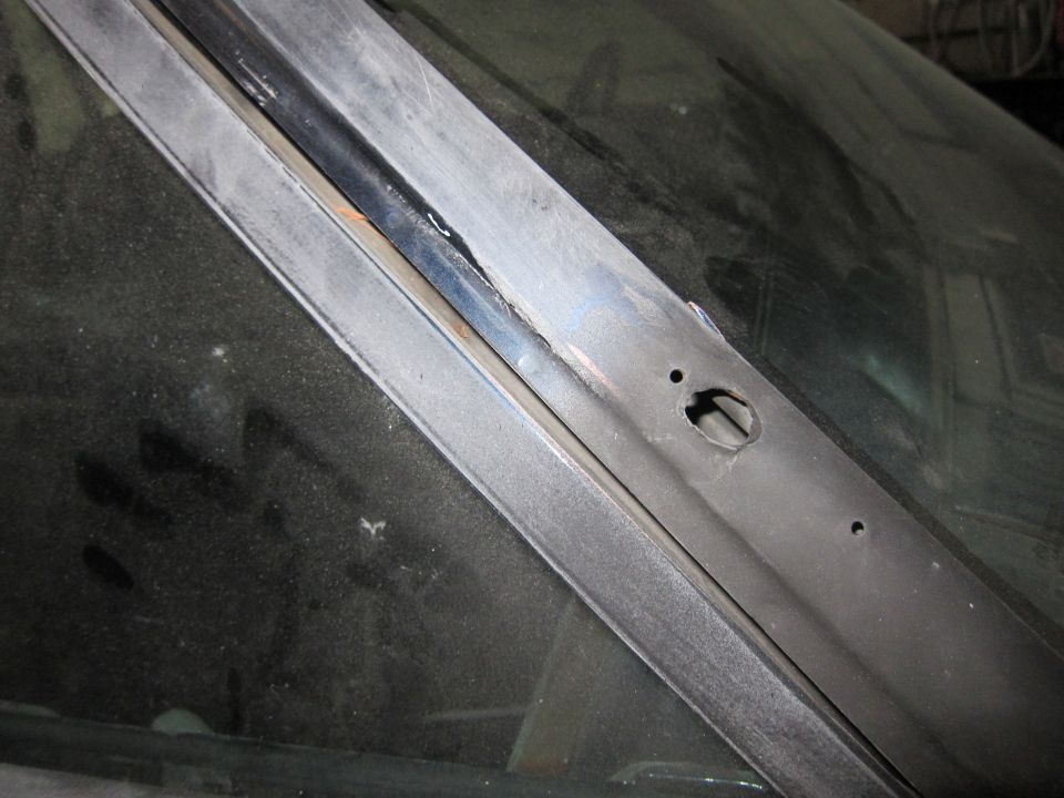 Windshield trim detail