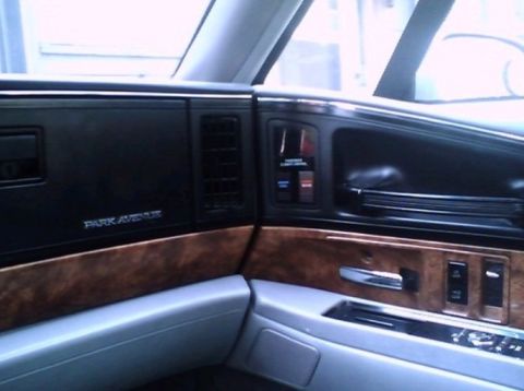 2000 Mercury Grand Marquis - Interior shot shows 'PARK AVENUE' badging on the dashboard trim.