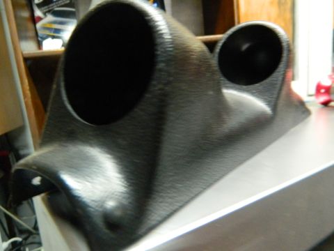 1995 Honda Civic - This black dual gauge pod features two circular openings for gauges.