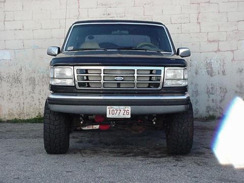 1993 Ford Bronco - grille painted with alum mesh behind it