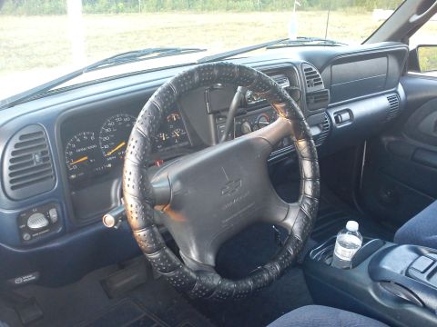 1997 Chevrolet Silverado 1500 - Interior view of a 1997 Chevrolet Silverado 1500, the dashboard and steering wheel.