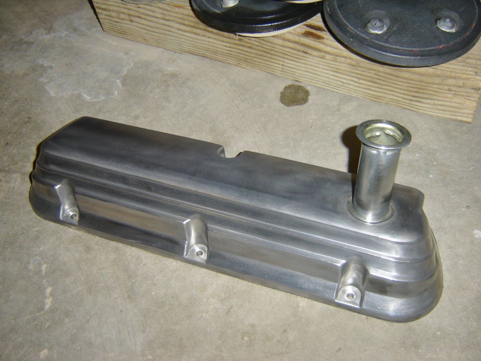 Aluminum valve cover with oil fill tube
