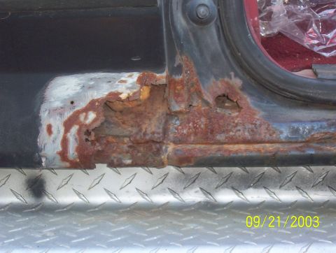 1987 Ford Bronco - rust spot behind passenger's side door, door pillar and upper rocker panel