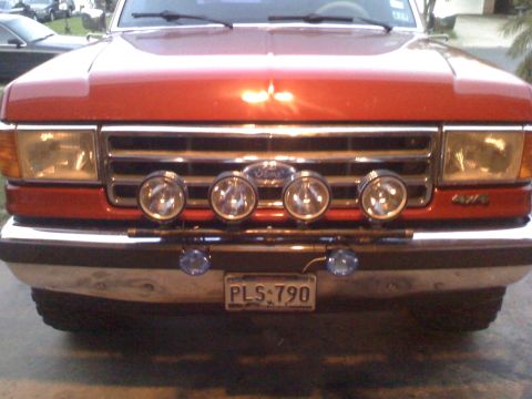 1990 Ford Bronco - Light Bar