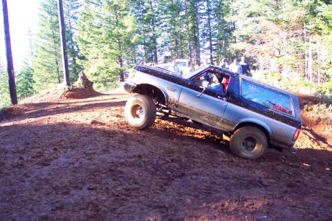 1996 Ford Bronco - Next day makes it up first try. (11/09/2003)